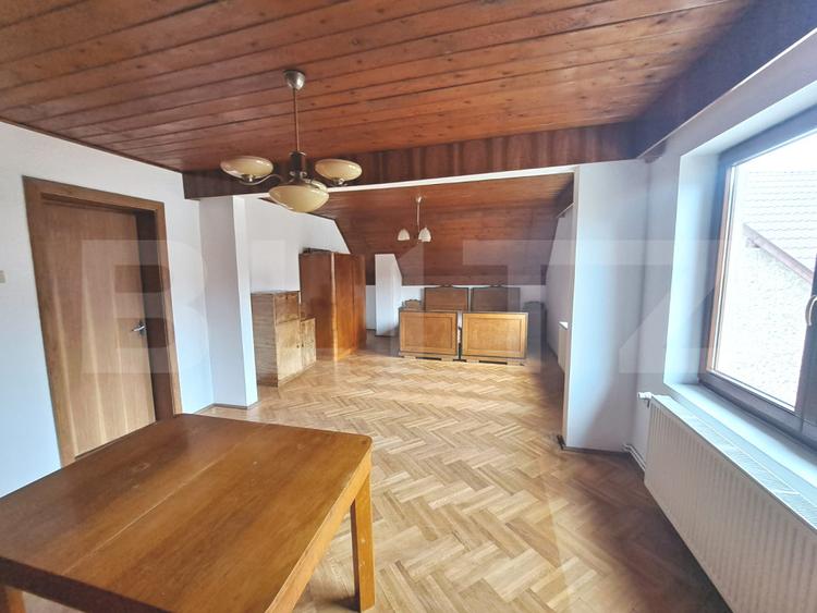 Vilă cu priveliște spre Tâmpa, în zonă liniștită din Brașov