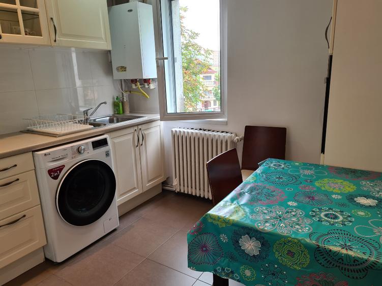 Inchiriez ap. 2 camere, Podu de piatra