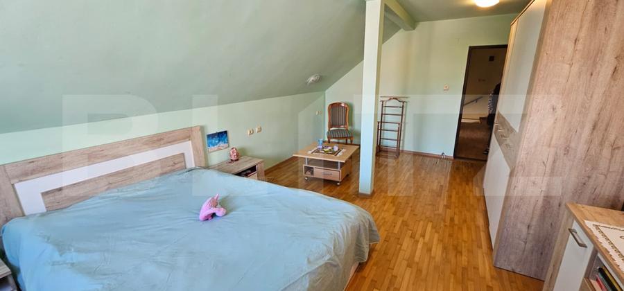 CASA CU 6 CAMERE, 293 MP UTILI SI GARAJ - DEVA