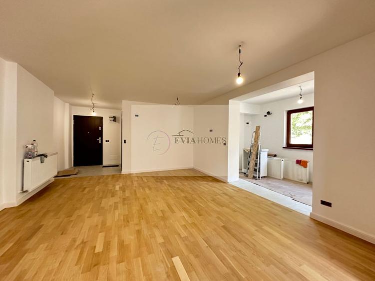 4 camere/ 2 bai / 119 mp/ parcare in curte / zona strazii Bucuresti