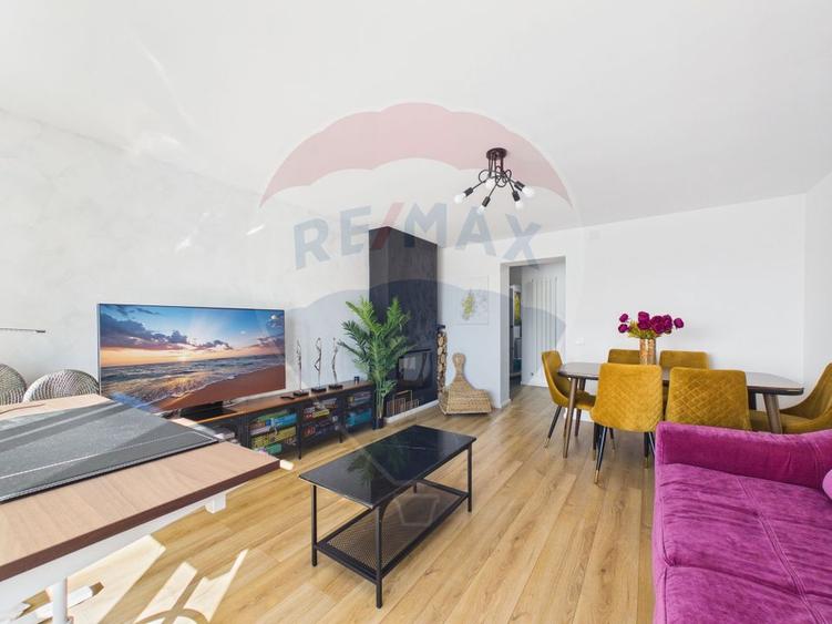 Apartament cu 3 camere de vanzare, Zona Unirii