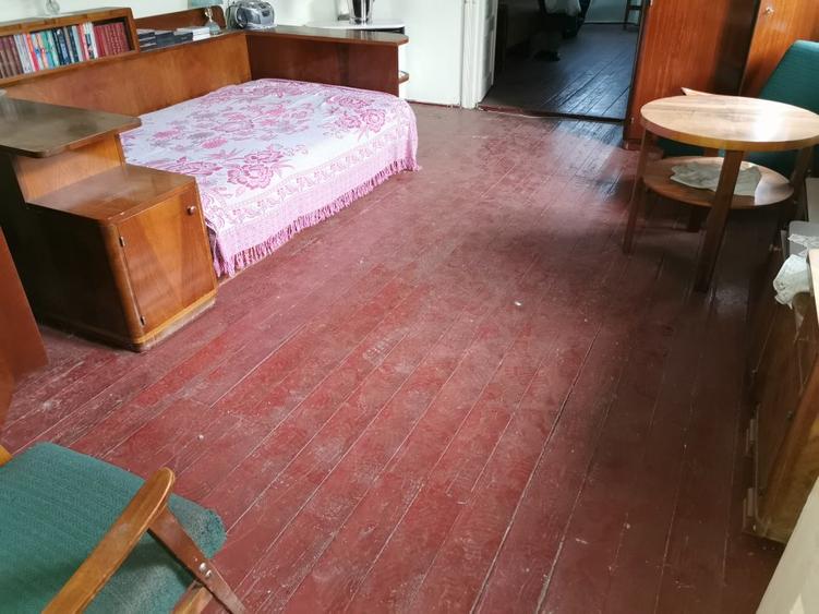 Casa 3 camere libera la vanzare zona Avram Iancu