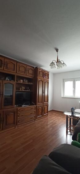 De închiriat – Ap 2 camere decomandat – Militari – Apusului – Parcare