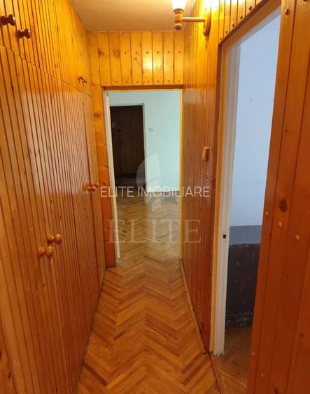 Apartament 3 camere în zona STRAZII RETEZAT - 8