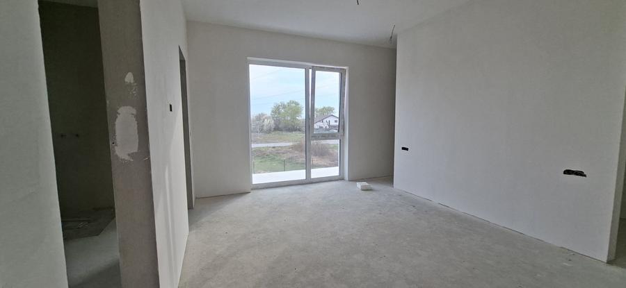 Duplex cu 5 camere si teren de 372mp