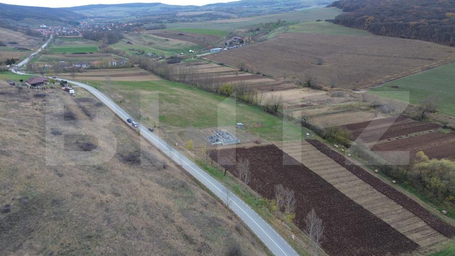 Teren intravilan cu proiect de casa 2600, zona Hapria