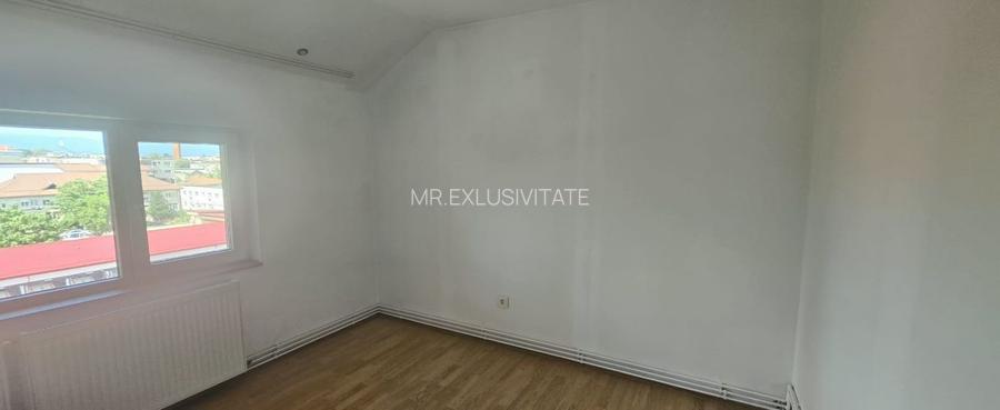 De vânzare apartament 2 camere decomandat | Zona 8 Mai - 16