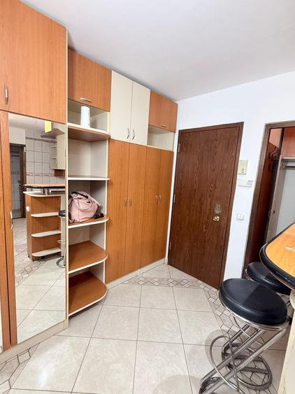 CANTA, MOARA DE FOC, APARTAMENT SPATIOS CU 3 CAMERE, 2 BALCOANE
