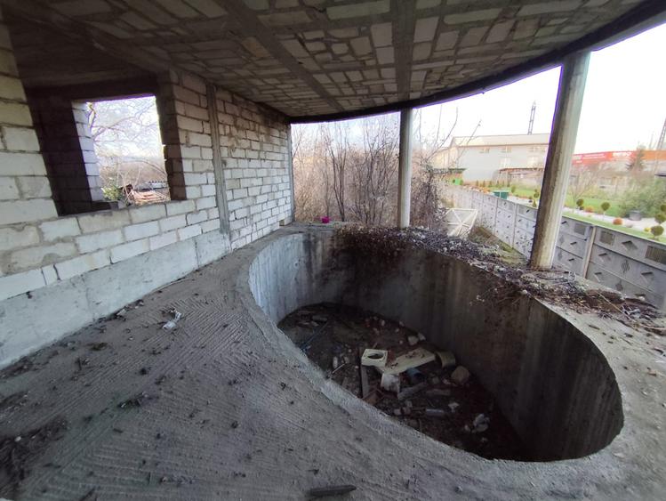 Casa Individuală 11 camere| 517 mp utili| zona Barabant