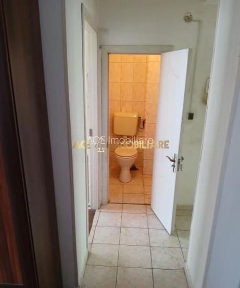 3 Camere de vanzare | Universitate | Metrou | 2% Comision | Cash | Nerenovat