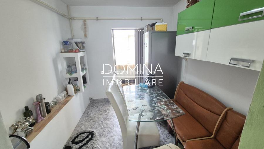 Vanzare apartament 2 camere, luminos, etaj 3, Rovinari – strada Jiului - 5