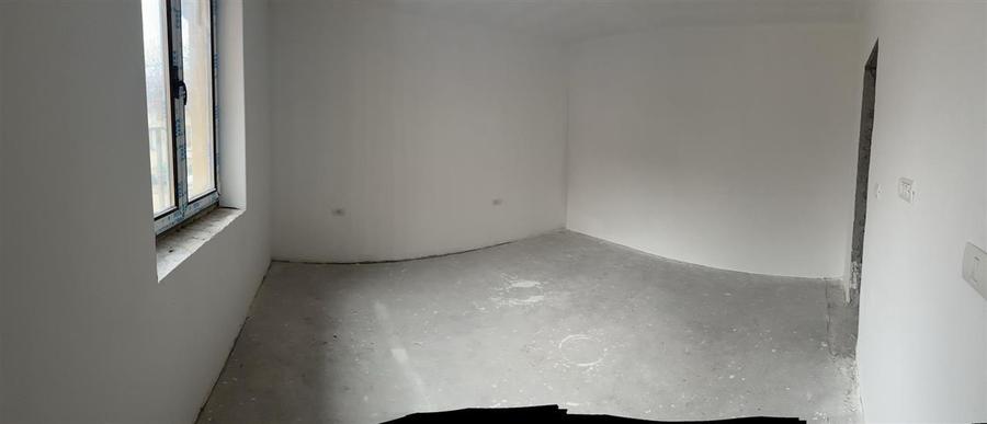 Vand apartament 3 camere la casa 126 mp, centru
