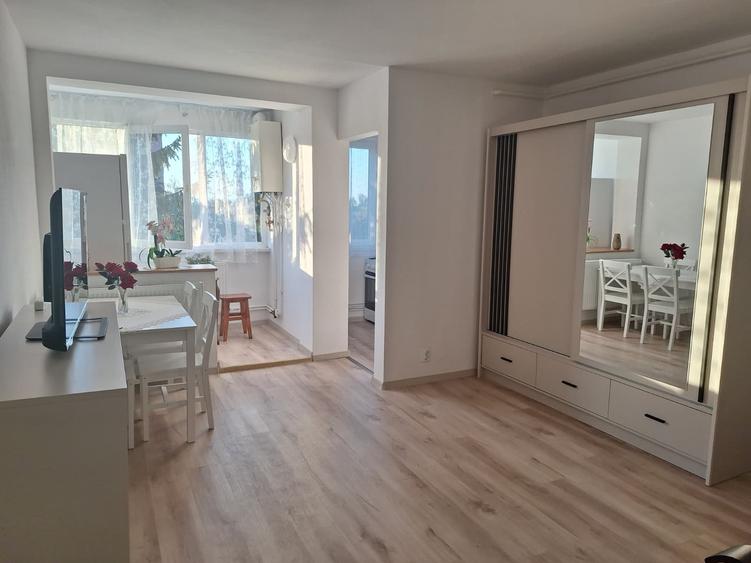 Garsoniera in Str. Soarelui, etaj 4/9, mobilata nou si utilata nou!