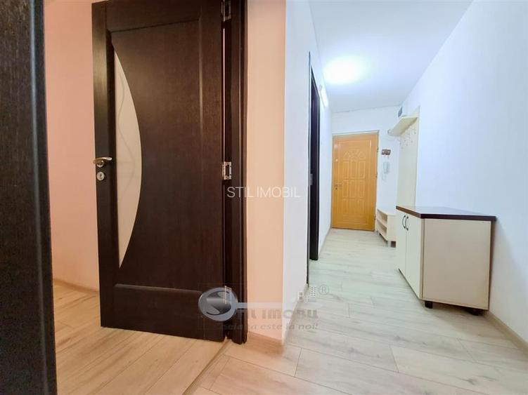 Apartament 2 camere, Cug la bd, etaj 2, baie cu geam, mobilat, vedere dubla 60 m - 15