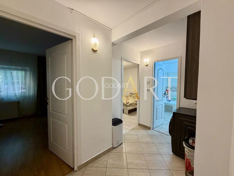Apartament cu 3 camere | Două balcoane | Renovat