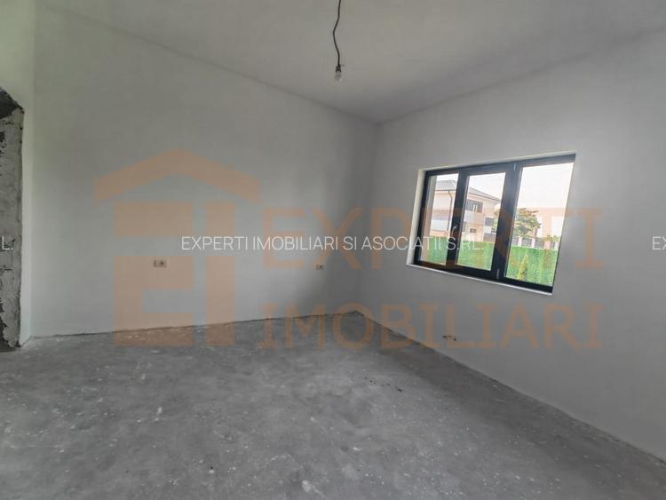 Casă de vânzare în Cumpăna, la cheie, utilități complete, deschidere la 2 străzi - 15