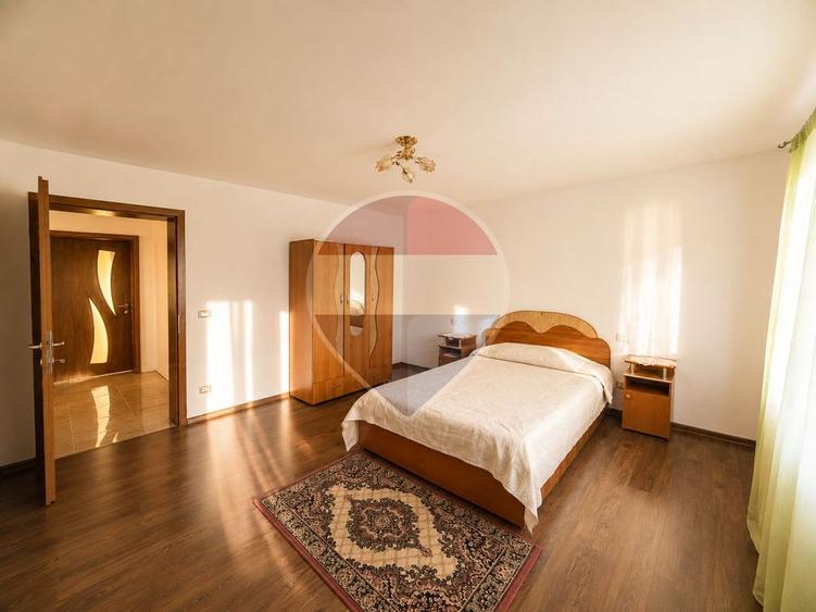 Casa cu 6 camere de vânzare în Negri jud. Bacau / posibilitate duplex