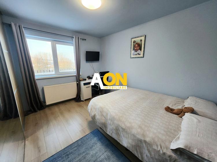 De vanzare casa 6 camere 8142 mp teren in Oarda de Sus