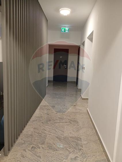 Apartament cu 2 camere/Prima inchiriere/ Terasa 16mp/ 13 Septembrie