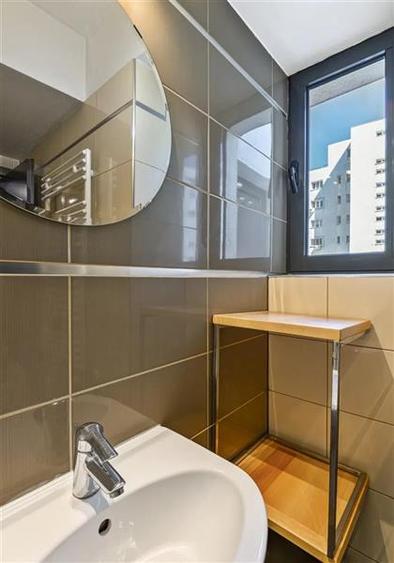 Vanzare Apartament 3 Camere Victoriei Bloc Nou Cu Parcare Inclusa