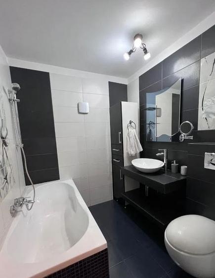 Apartament 3 Camere,13 Septembrie ,bl.1992,Amenajat,2 bai,parcare,mobilat