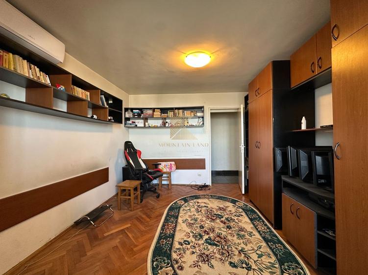 Apartament de 3 camere, pretabil birouri sau locuinta, etaj 7, Saturn