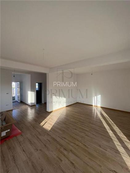 Duplex spatios - bucatarie inchisa - zona in plina dezvoltare - 5