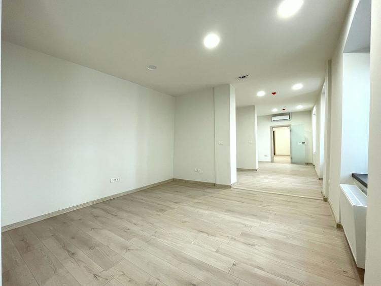 Spatiu birouri - 67 mp I zona Ultracentrala - Piata Unirii