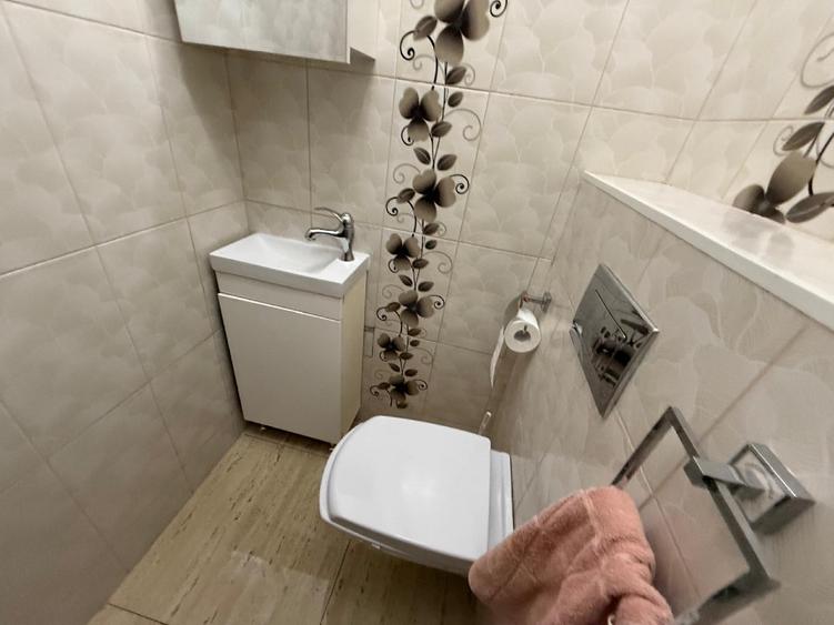 Apartament cu 3 camere lux de vanzare situat in cartierul Andrei Muresanu Cluj