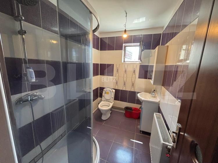 Casa de vanzare cu 5 camere, 200 mp, zona Micro 3 - 19