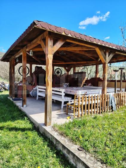 Casă cu potențial de pensiune | 280 mp | Teren 3.500 mp