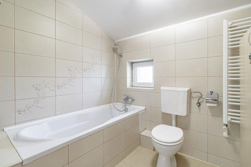 Casă de vânzare Tâncăbești cu grădină, aproape de lac