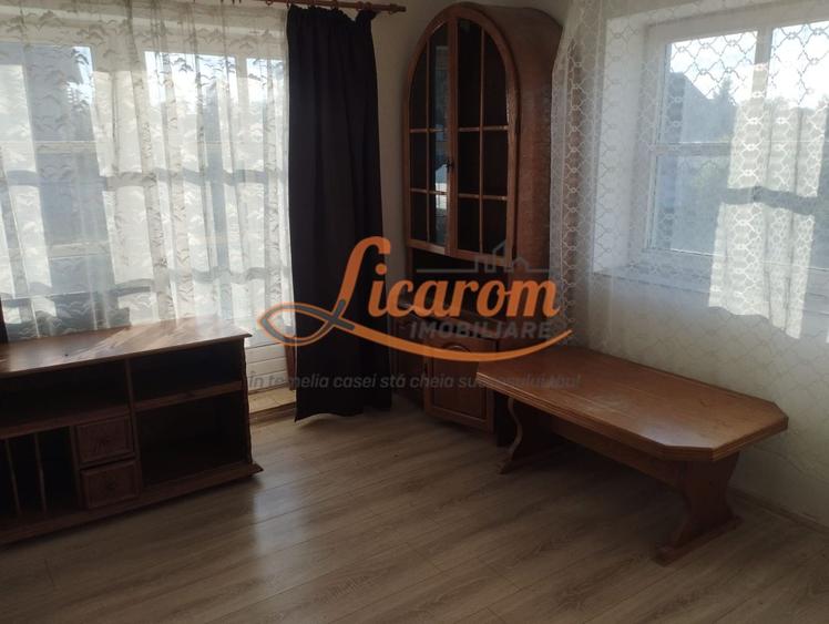 Apartament 3 camere Comuna Cristian,mobilat si utilat 430 euro.