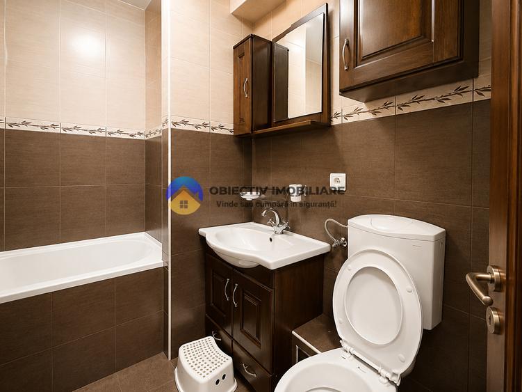 Apartament 3 camere/2 balcoane /cu priveliste CENTRU .