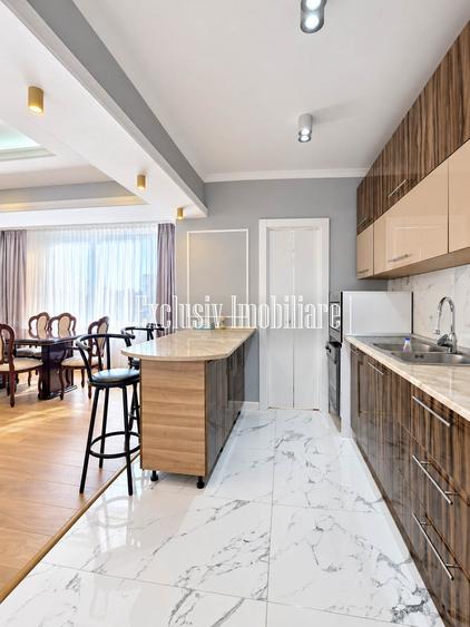 Apartament Spectaculos Renovat - 3 camere 140 mp - Aproape de Mare - Faleza Nord