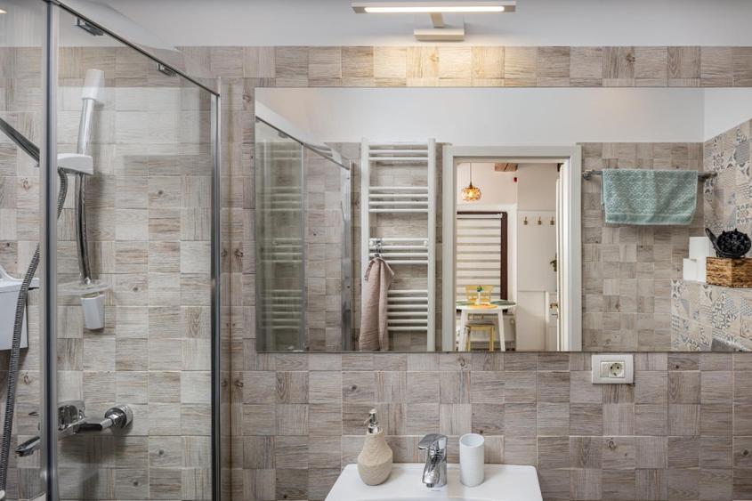 3 apartamente cu personalitate | Centrul Istoric Brașov | complet amenajate