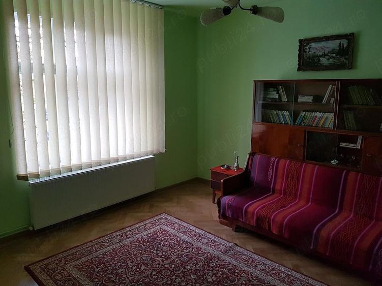 Apartament de inchiriat 2 camere, 85 mp utili, zona Centru, Sebes