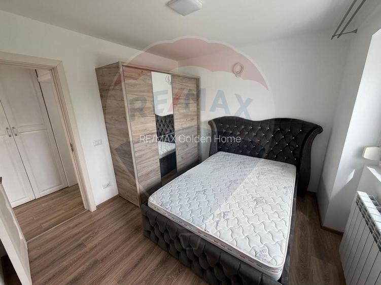 Apartament cu 3 camere de închiriat în zona Central - 11