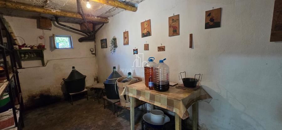 Casă de vânzare, în exclusivitate, sat Boiu nr. 484