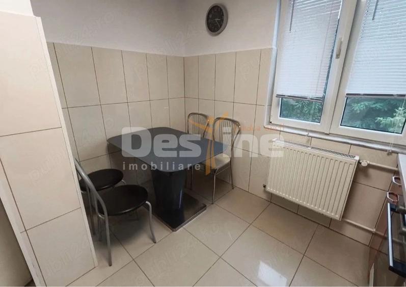 Inchiriez apartament cu 3 camere