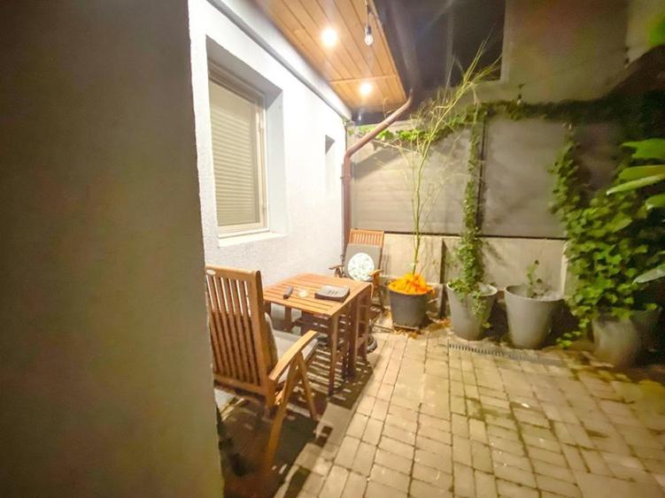Inchiriere garsoniera imobil independent 30mp foisor curte Cotroceni