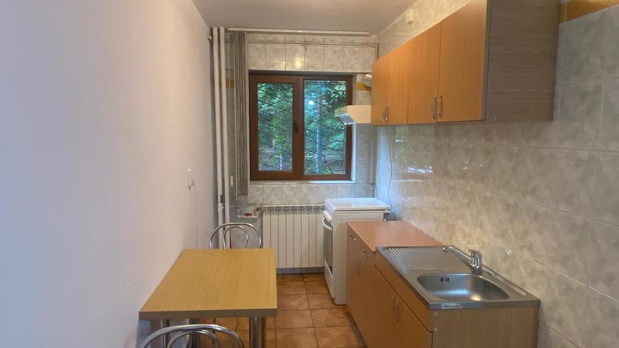Tineretului Parc, bloc mixt, 40mp, balcon.