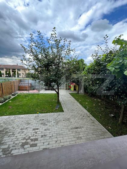 Casa tip Duplex PLUS SPATIU COMERCIAL DE VANZARE