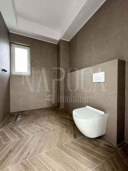 Casa 4 camere de vanzare in Floresti