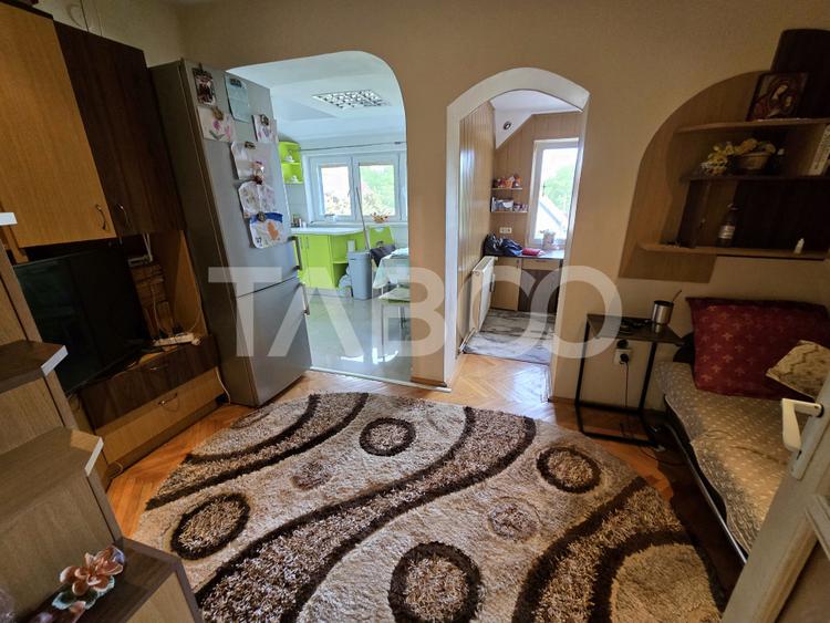 Casa individuala de vanzare 6 camere teren 650 garaj Piata Cluj Sibiu