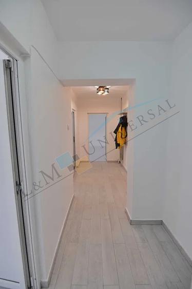 Piata Alba Iulia-Decebal STRADAL-Apt. SUPERB, Spatios, Bloc MONOLIT 1993,LIBER