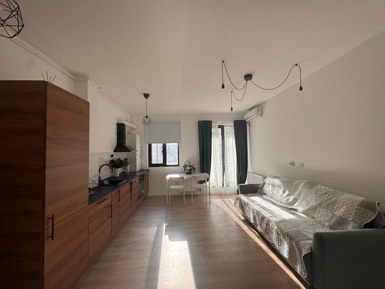 Apartament cu 2 camere de vanzare, zona Safirului