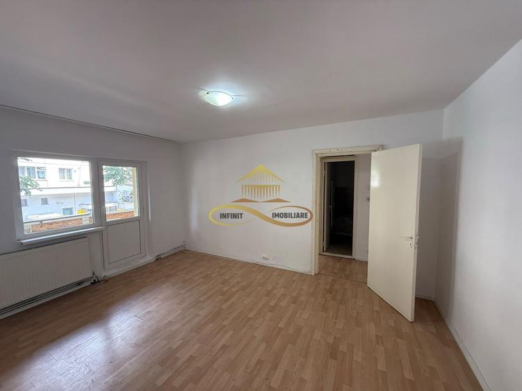 Apartament 2 camere de vanzare in Bacau
