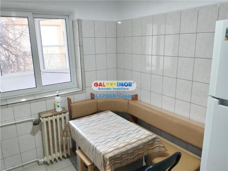 INCHIRIEZ APARTAMENT 3 CAMERE PIATA RAHOVA
