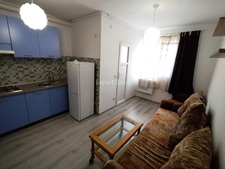 INCHIRIEZ 1 camera,recent renovata, zona Terezian - 3